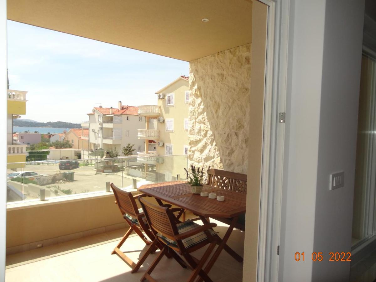 Fantazija Apartment Vodice Exterior photo